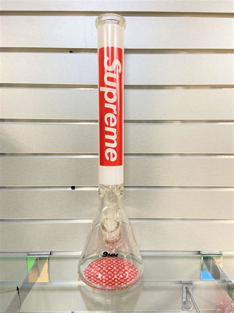 Supreme Design Glass Bong – 20″ .